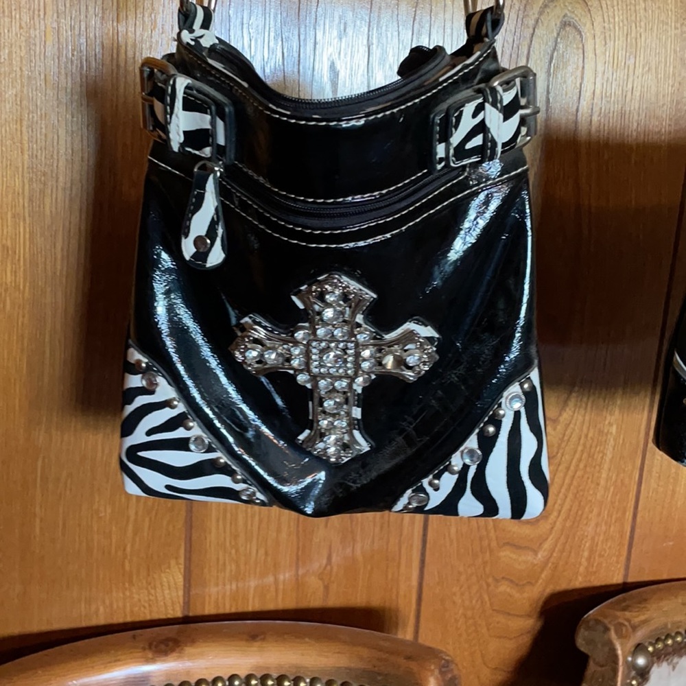 Purse - Picture 3 of 3